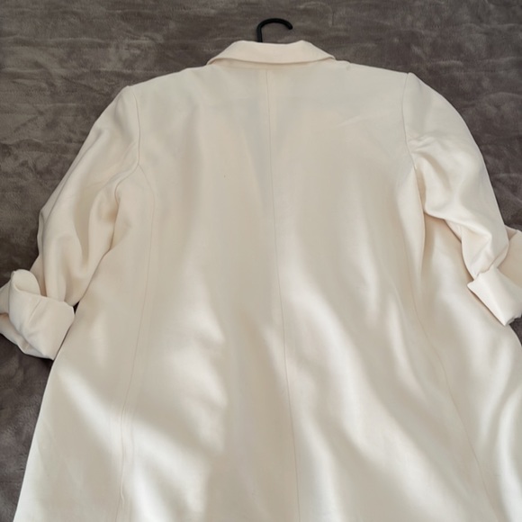 Small oversized cream blazer from HM - Picture 5 of 6